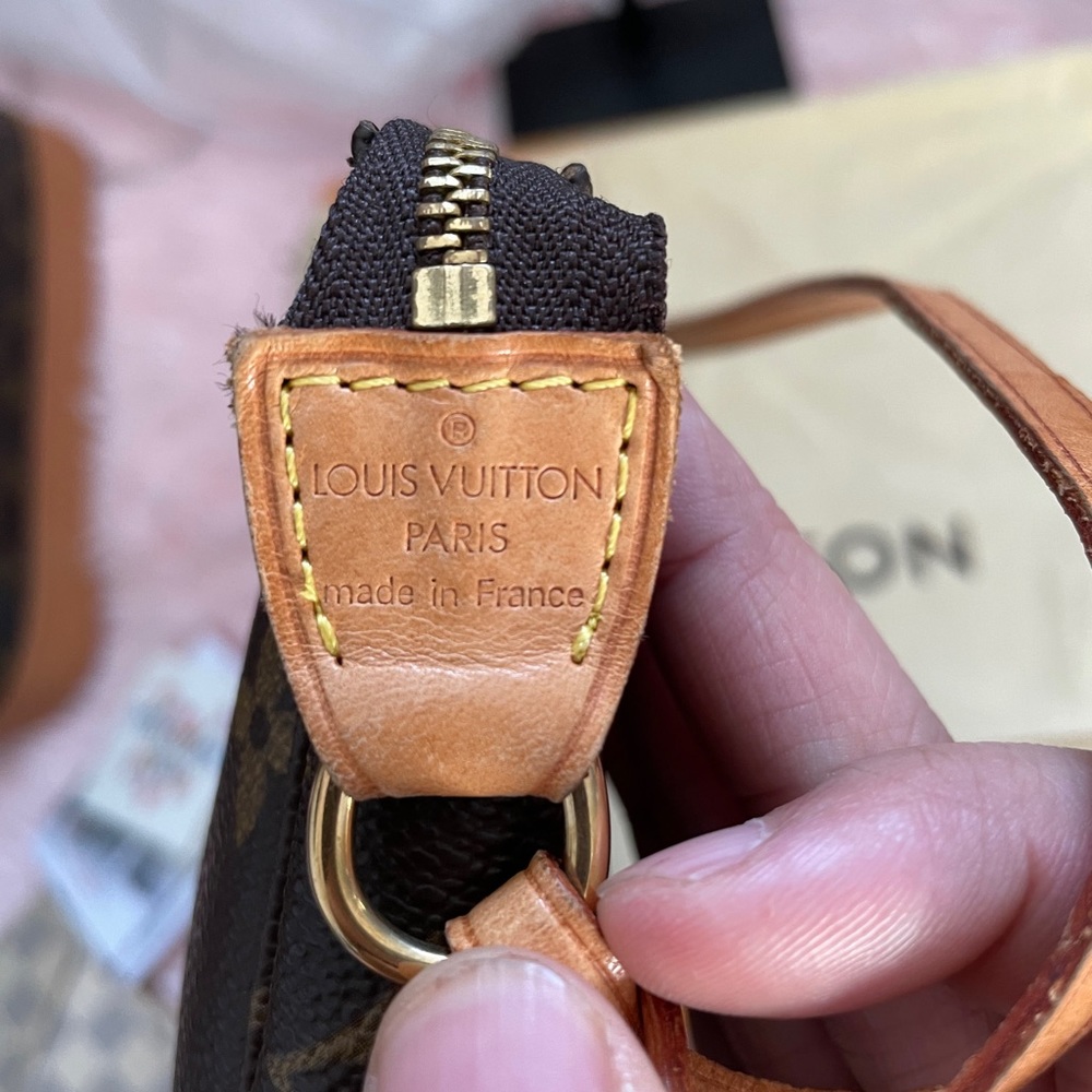 Louis vuitton pochette accessories with strap!SOLD - Picture 10 of 13